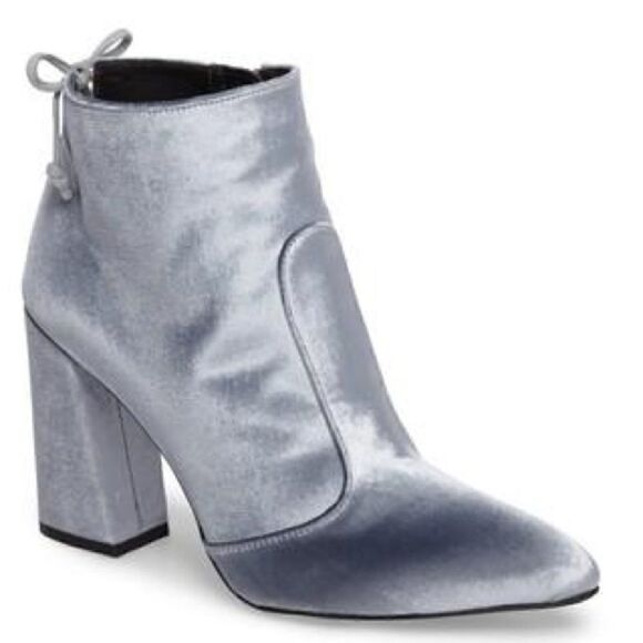 Euc Stuart Weitzman Grandiose Steel Velvet Bootie 7.5 - Picture 1 of 7